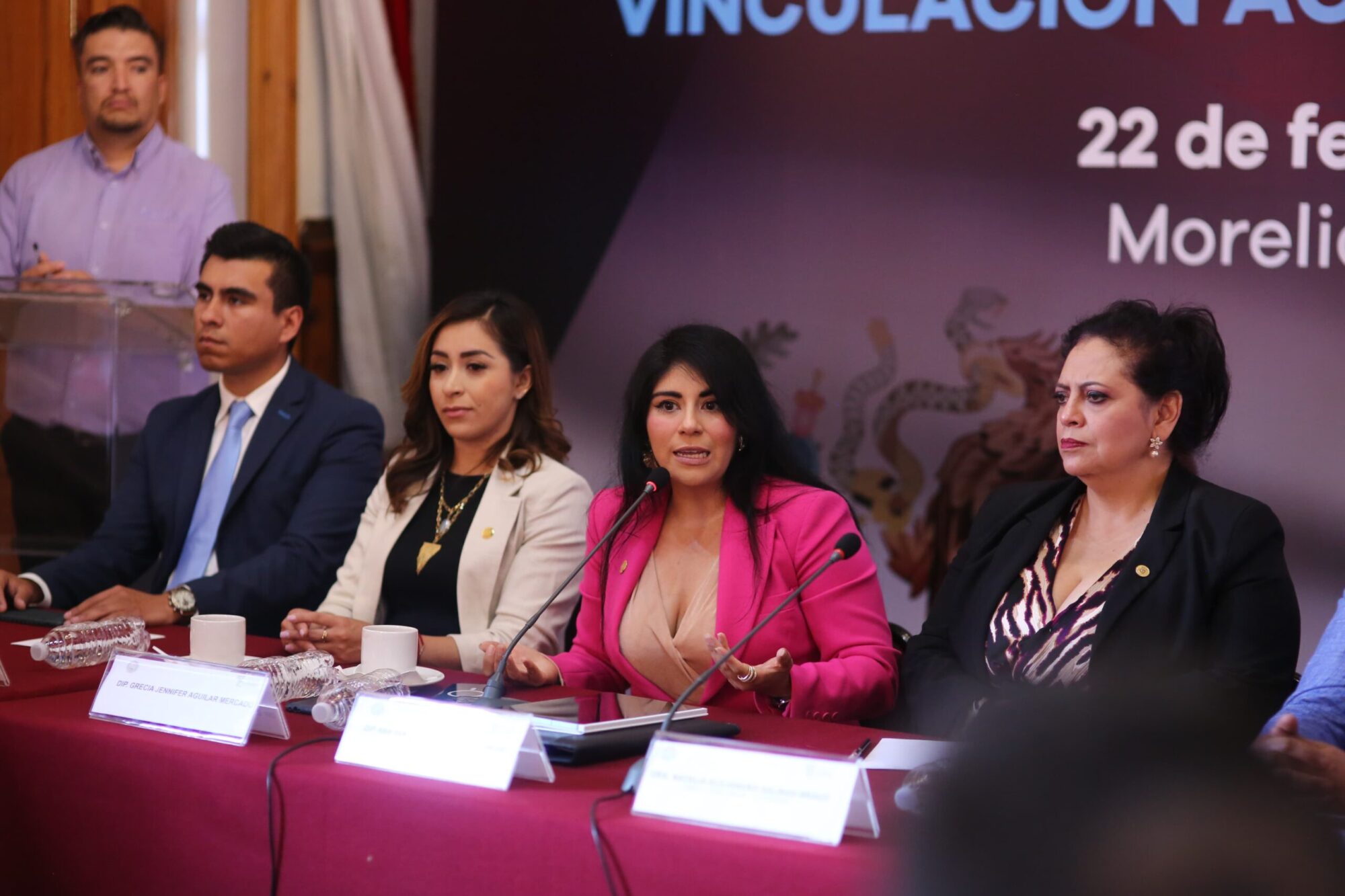 Plataforma digital a comunidad migrante en Encuentro Binacional de Vinculación Académica en el Congreso