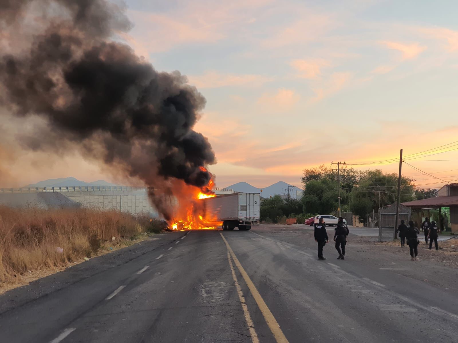 Maleantes disparan contra elementos de la Guardia Nacional y hieren a dos