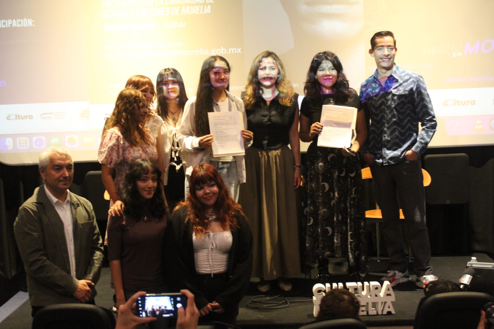 Entrega gobierno de Morelia reconocimiento a la ganadora de la convocatoria “Hecho en Morelia” 2025