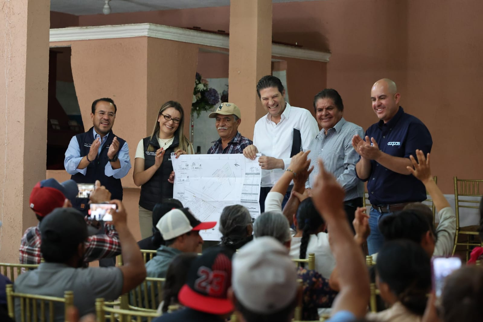 Tras 35 años de espera, escrituras cero costo a casi 91 familias de Morelia