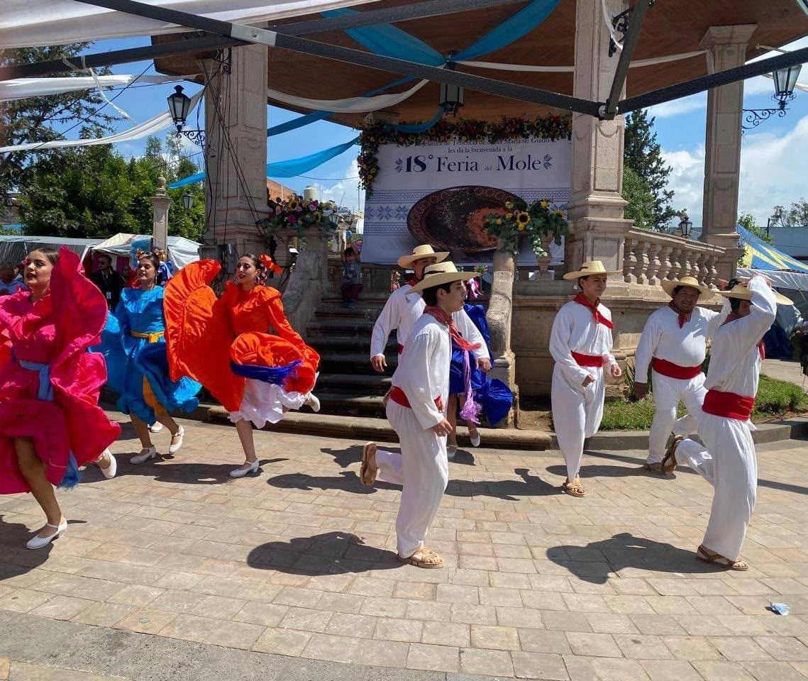 Gobierno de Morelia inaugura la Feria del Mole en Santa María de Guido