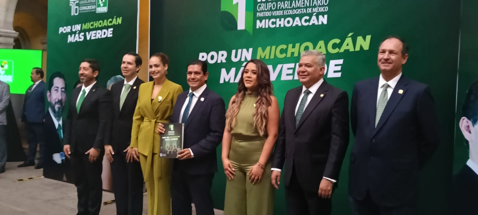 Magaña de la Mora destaca avances en materia constitucional y compromisos sociales