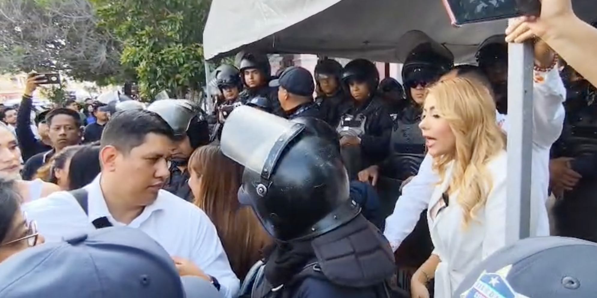 Diputados abandonan Sesión Solemne en Apatzingán en protesta de violencia en Michoacán