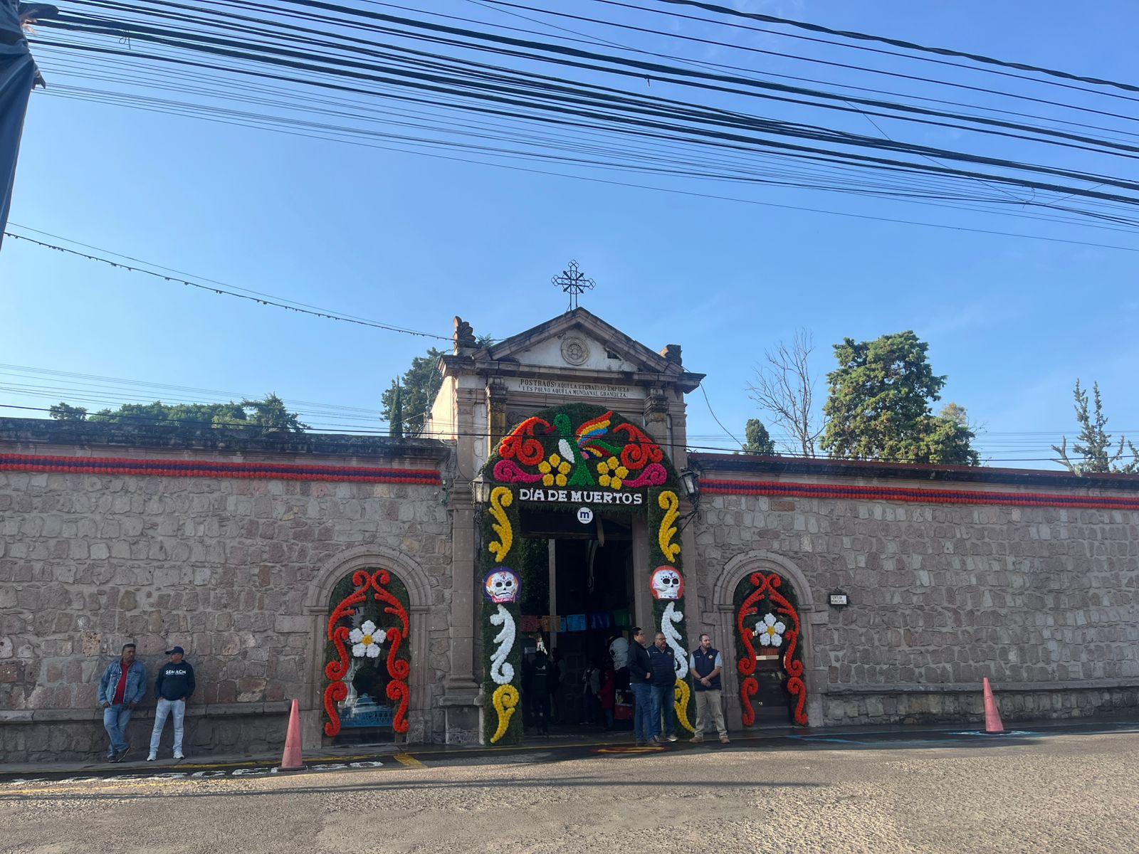 Panteones de Morelia, listos para recibir a los Fieles Difuntos: Alfonso