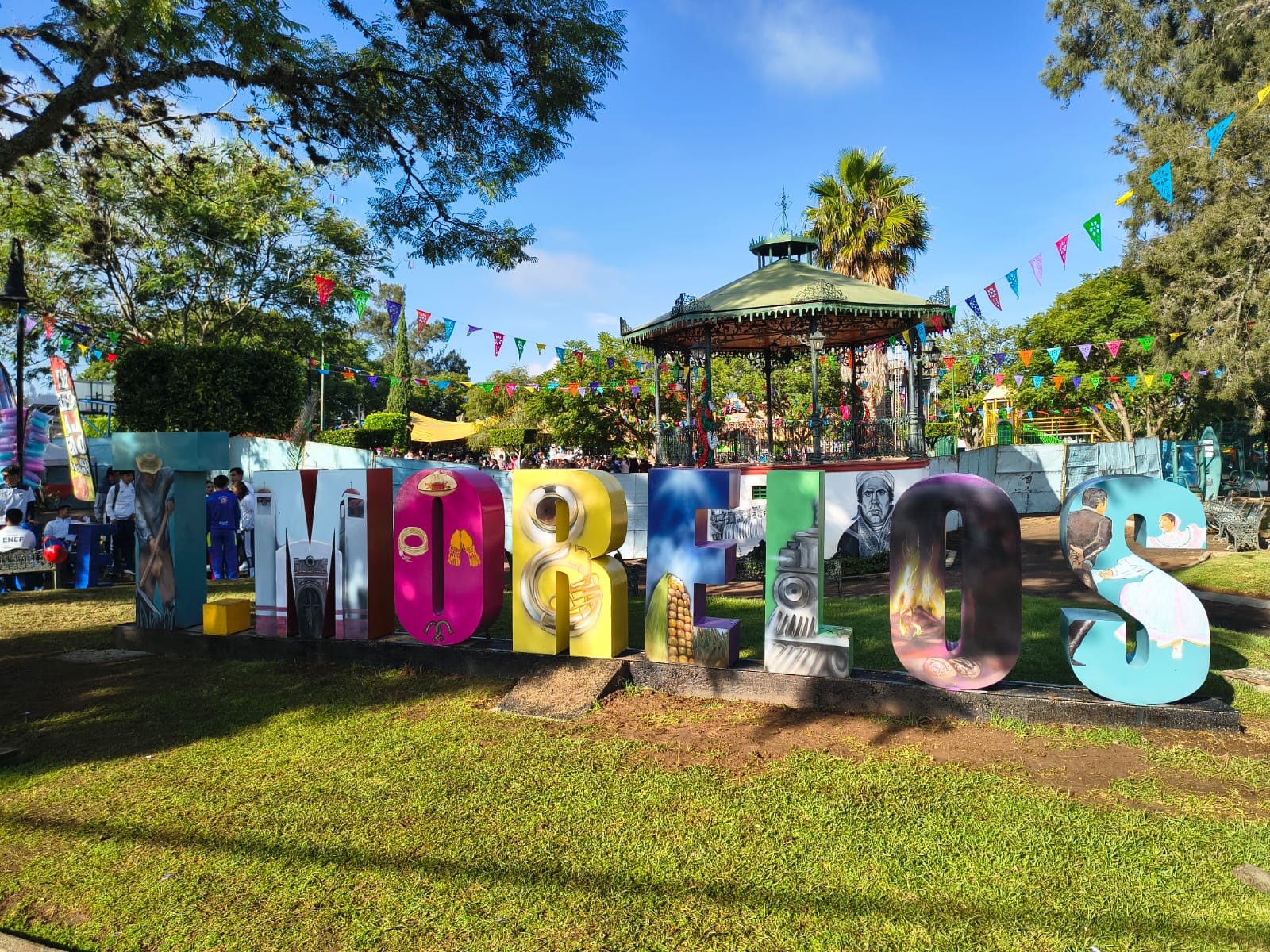 Inaugura SeCultura Morelia letras monumentales de Tenencia Morelos