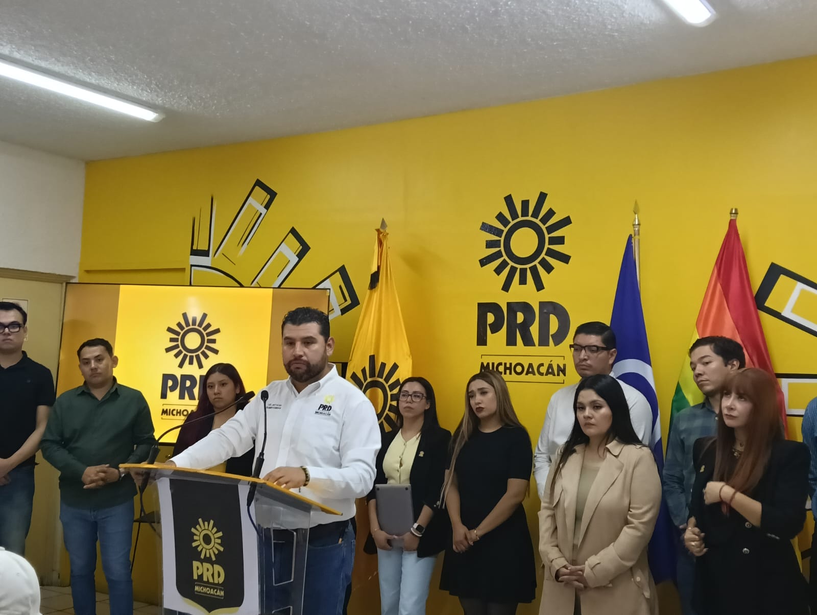 El gobierno minimiza las marchas y la derecha se aprovecha de las tragedias.