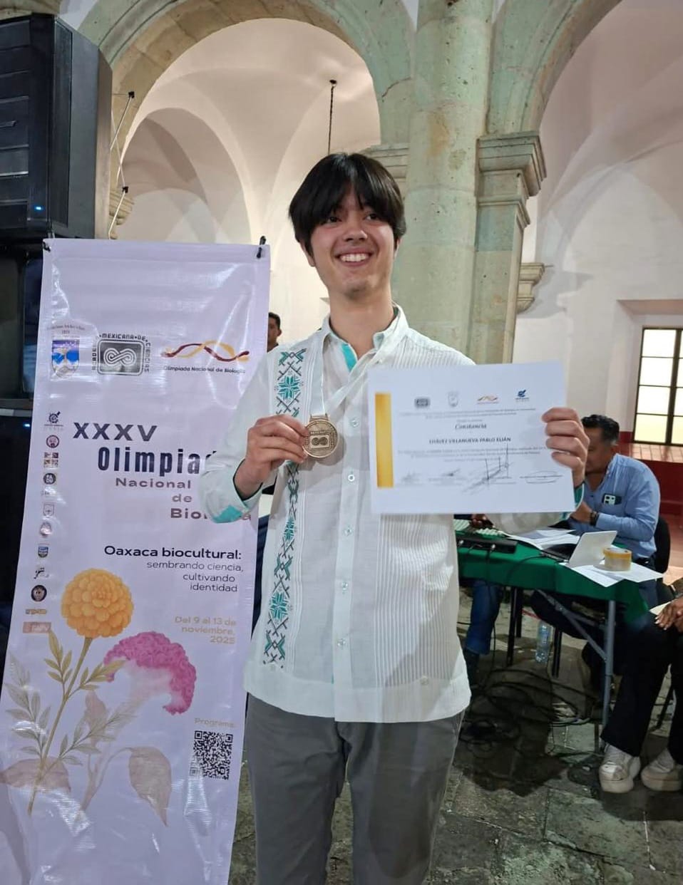 Pablo Elian gana medalla de oro en olimpiada nacional de Biología