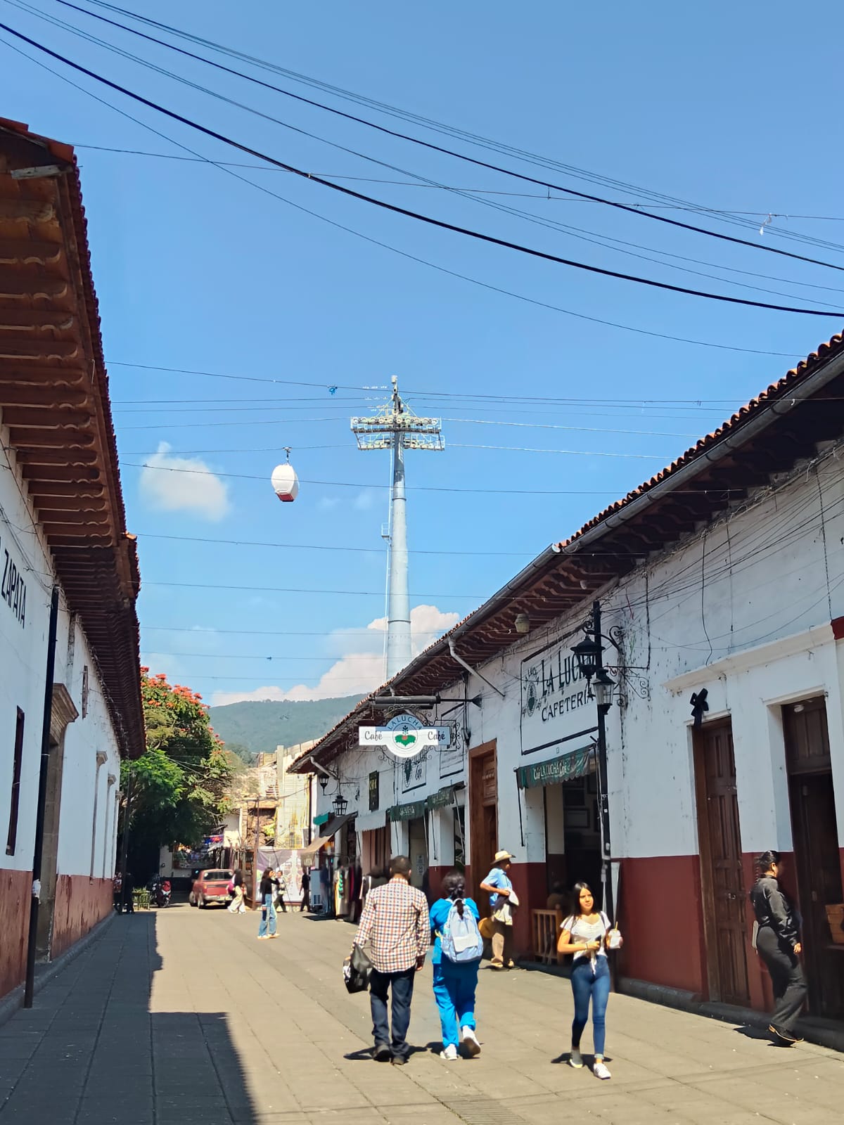 Habitantes de Uruapan lamentan aumento del impuesto predial