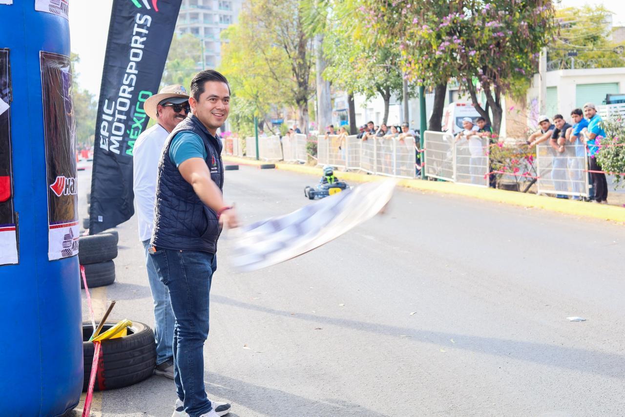 Todo un éxito, el 2do. Circuito Callejero de Go-Karts