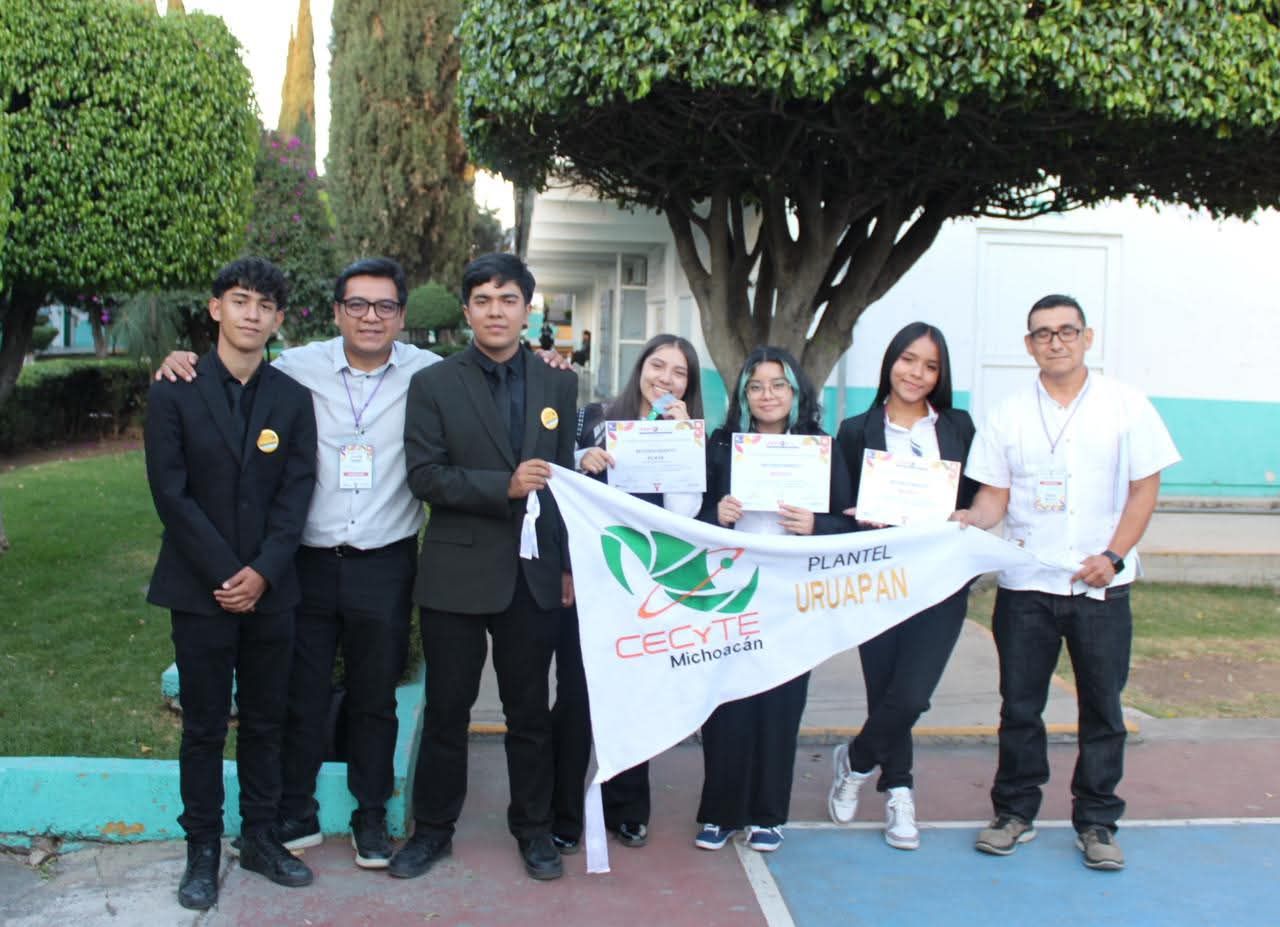 Estudiantes del Cecytem crean app que programa sin computadora