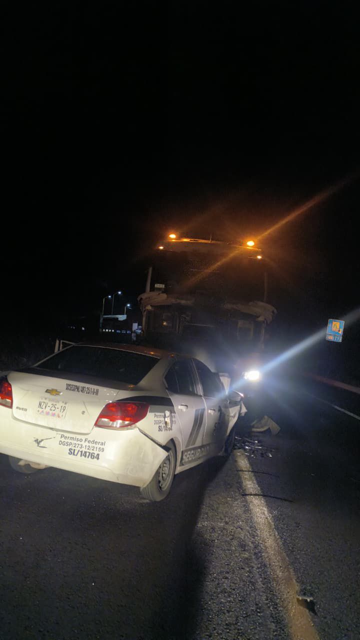 Choque frontal deja un muerto en la Siglo XXI