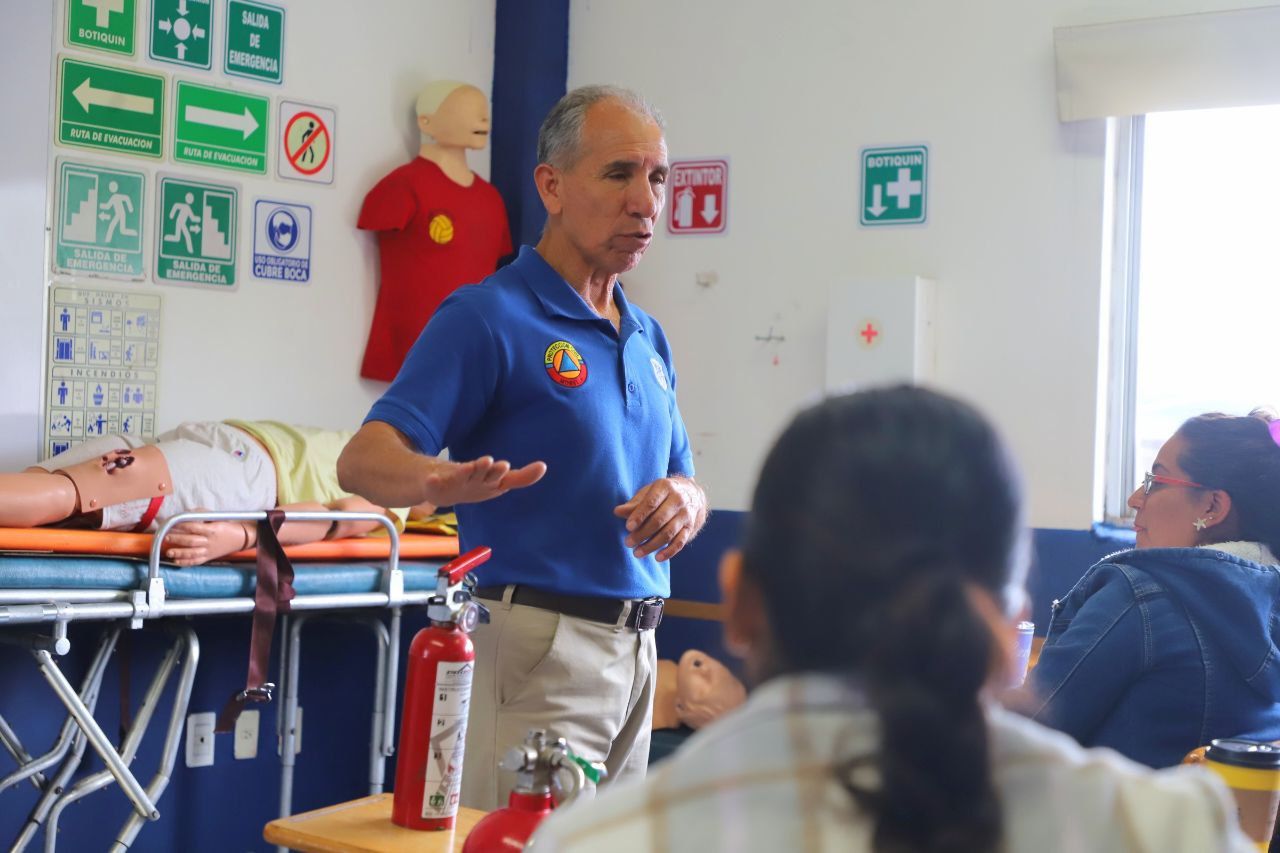 DIF Morelia fortalece seguridad en CAICs con capacitación en Protección Civil