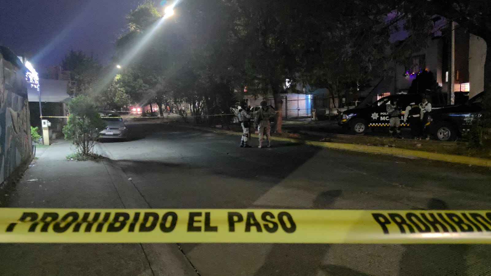 Matan a hombre dentro de camioneta en Villas del Pedregal