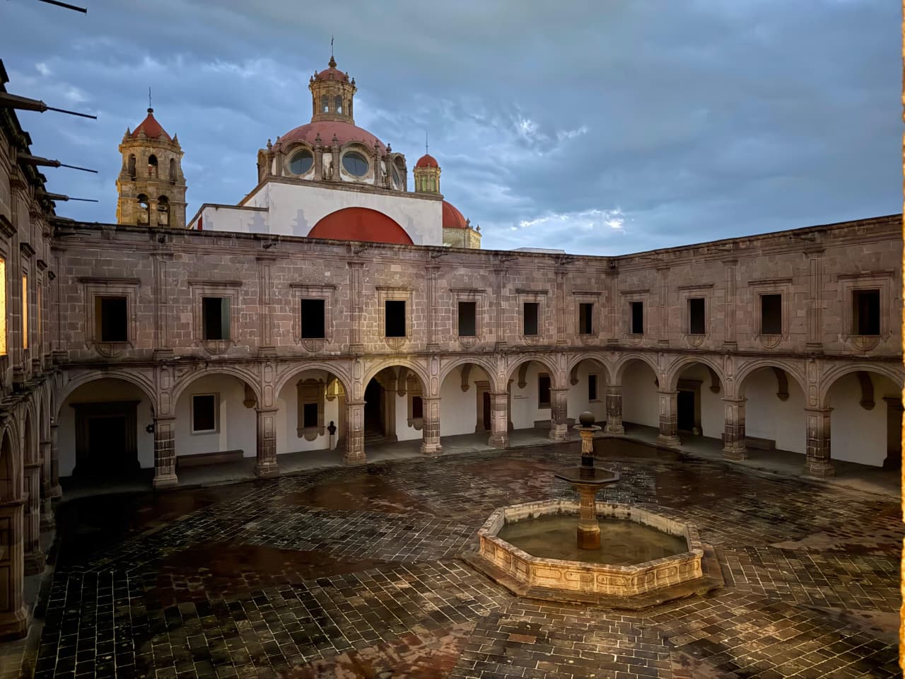 Presentarán en el Clavijero exposiciones de Salvador Luna y Kati Horna