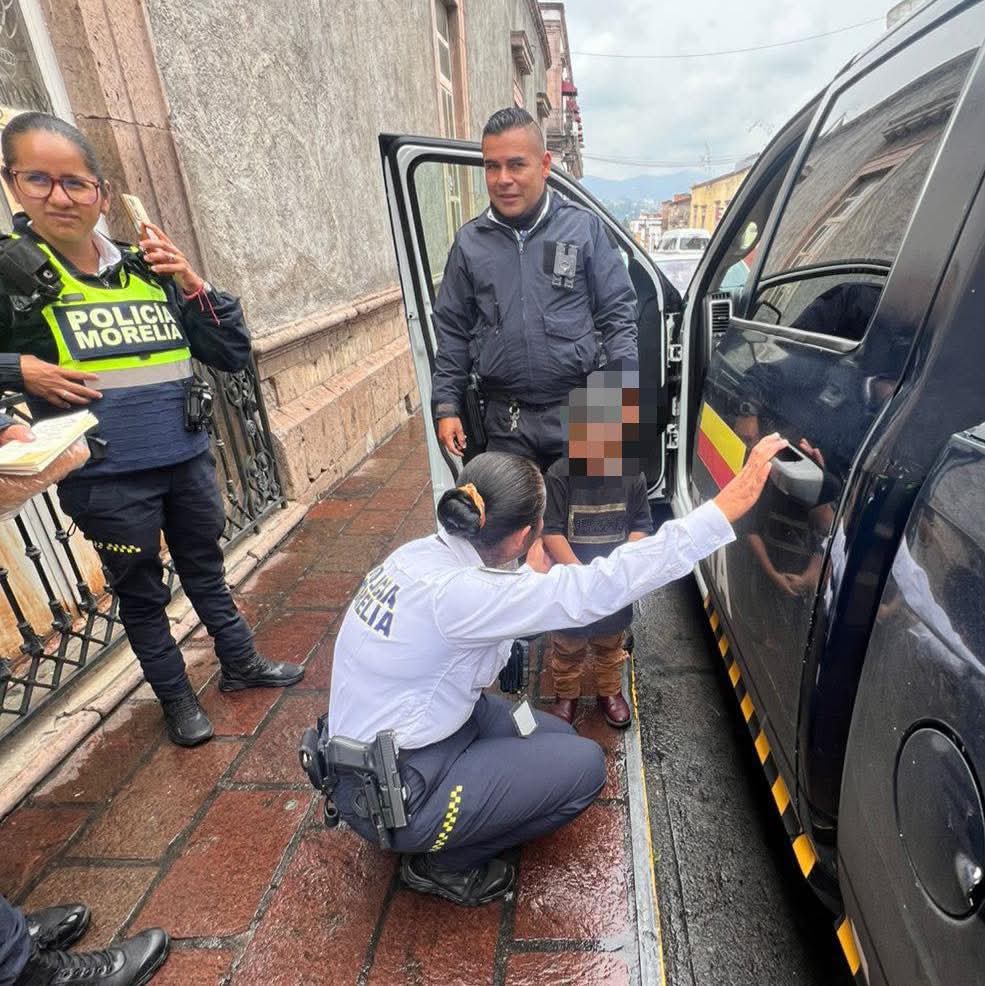 👦🏽🚔 Localizan a menor extraviado y lo reúnen con su familia en Morelia
