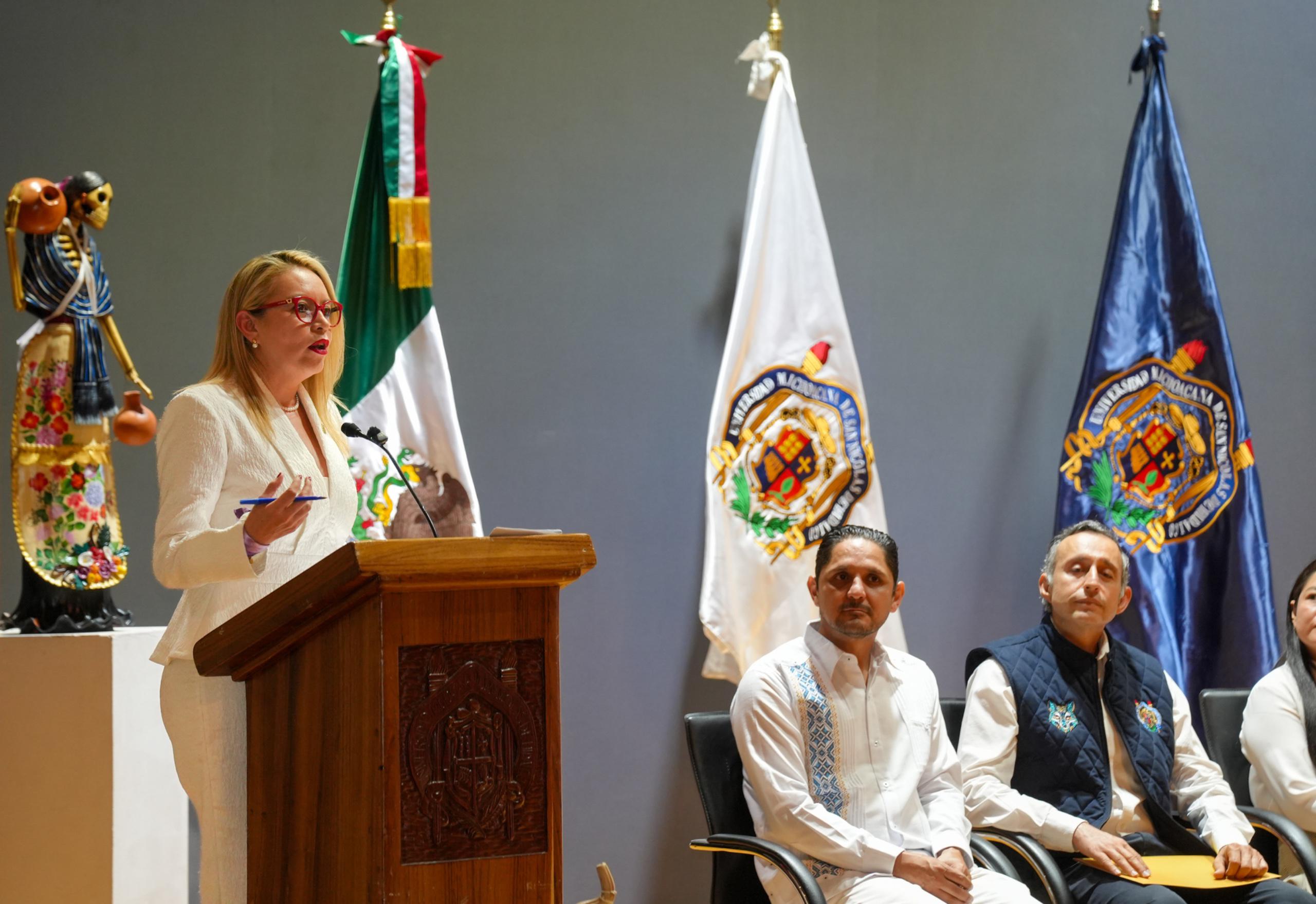 Reconocer la dignidad de las personas, constituye el patrimonio mas importante de la UMSNH