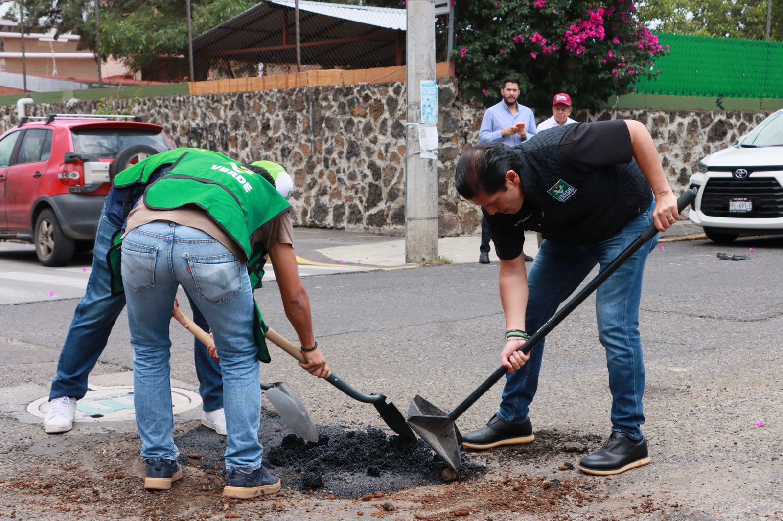 Urge reforzar brigadas para atender los baches en Morelia: PVEM