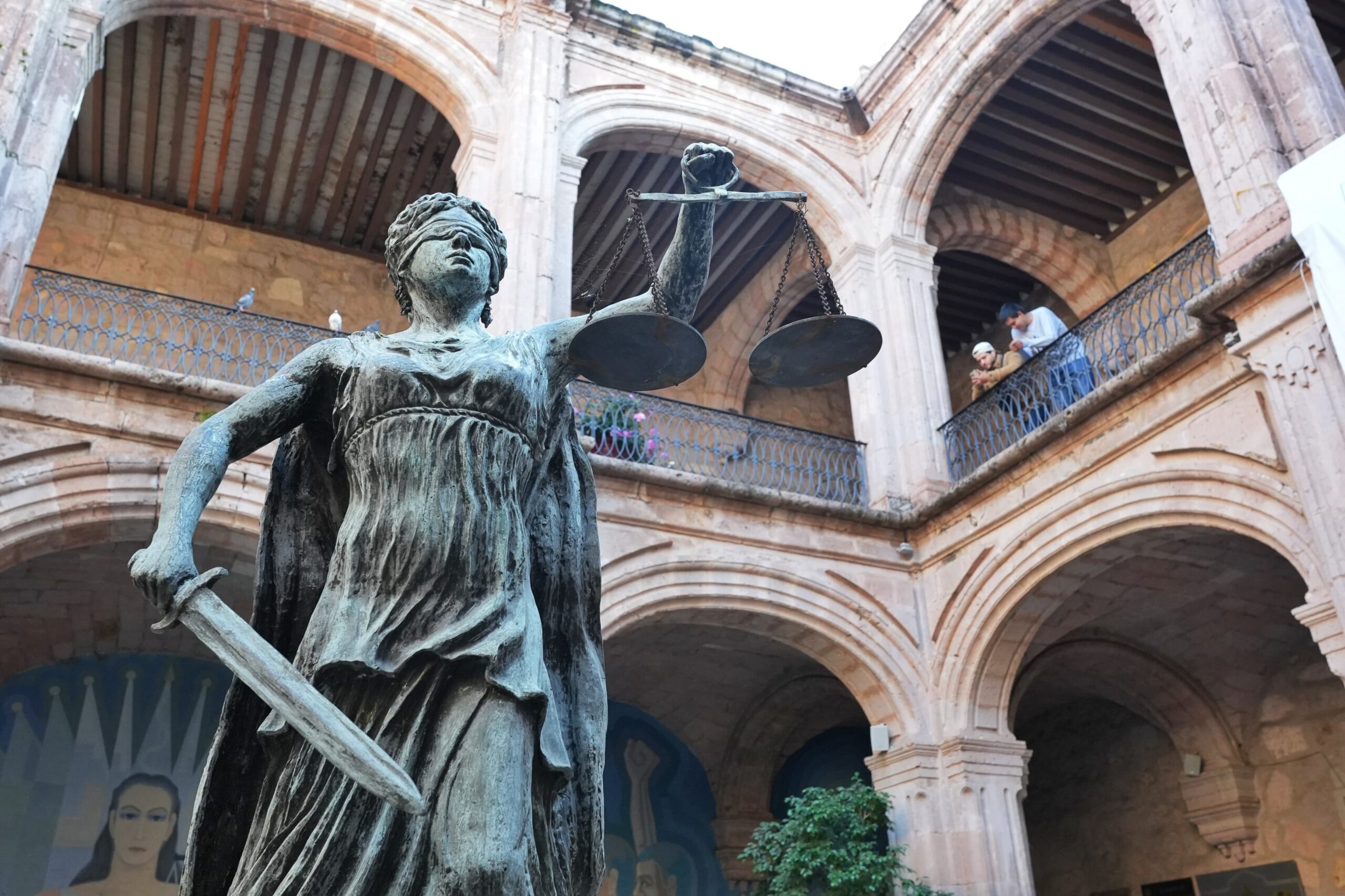 De manera inédita, en gestiónd e Yarabí Ávila, Facultad de Derecho inicia ciclo escolar con materias asignadas