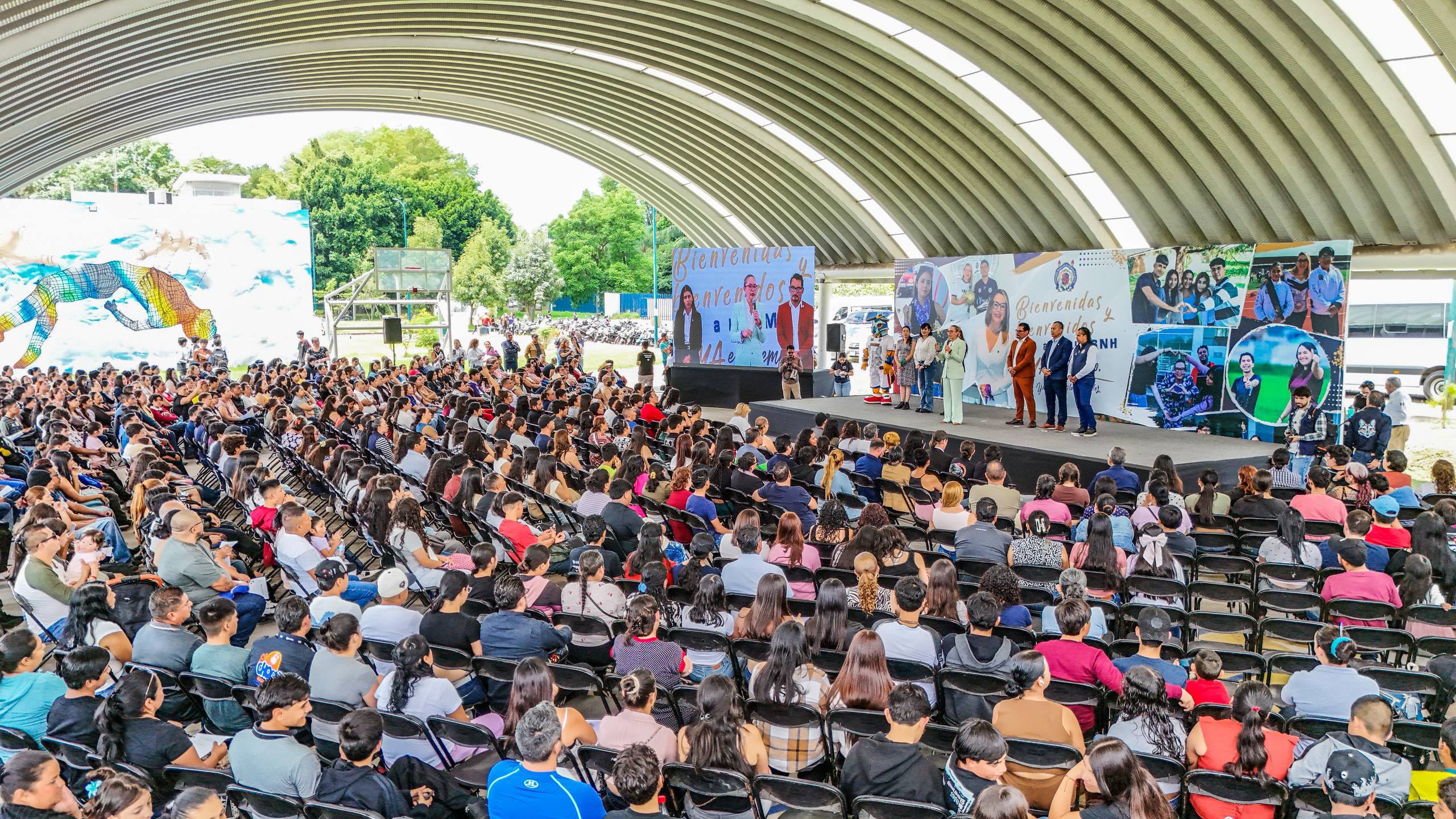 A sumar en la reconstrucción del tejido social, invita rectora a madres y padres de estudiantes nicolaitas