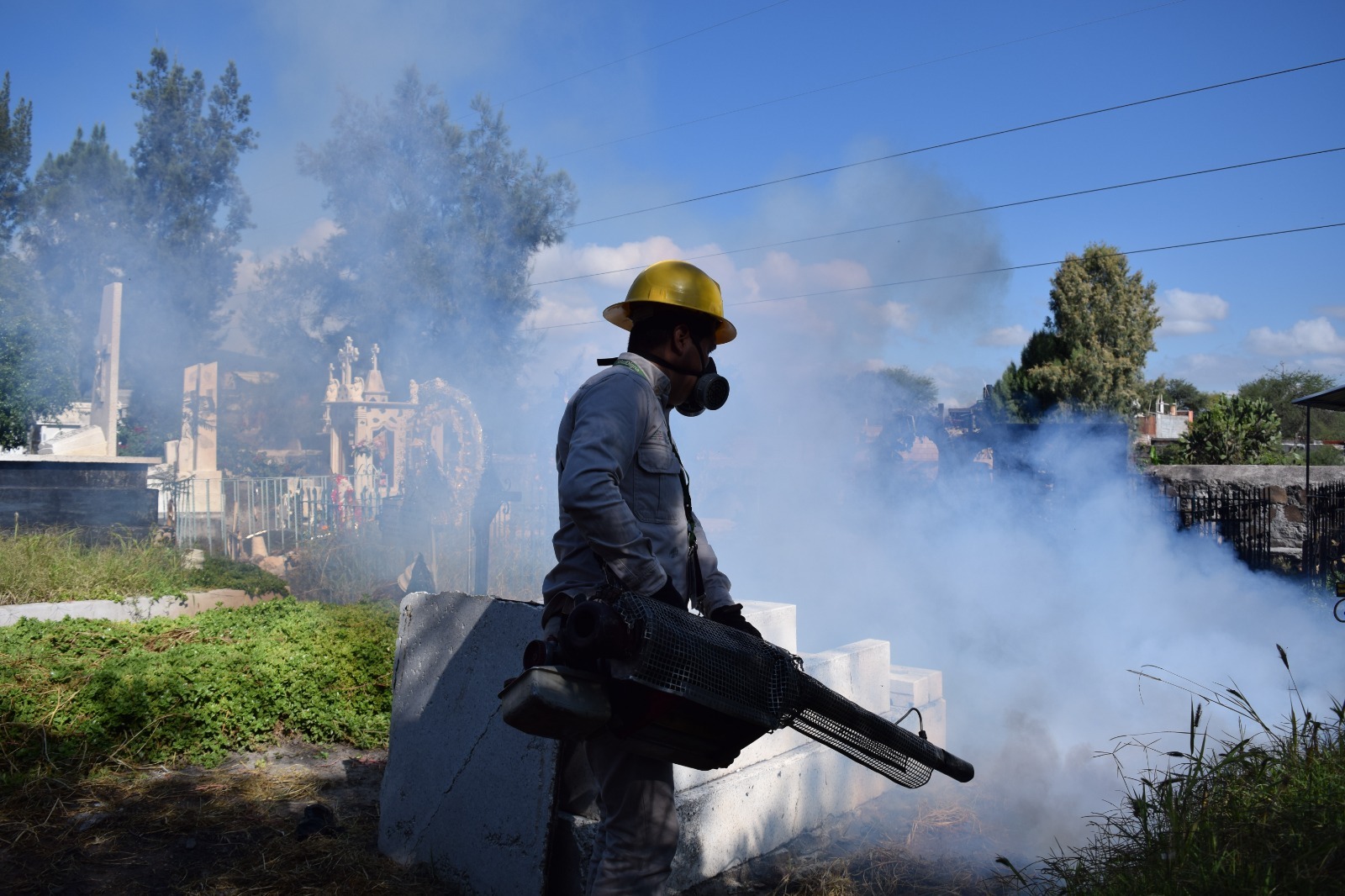 Michoacán reduce en 84% los casos de dengue con labor del personal de vectores