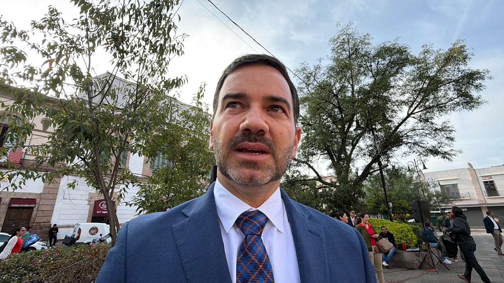 El gobierno federal sigue ligado a figuras del narcotráfico: Benítez Silva