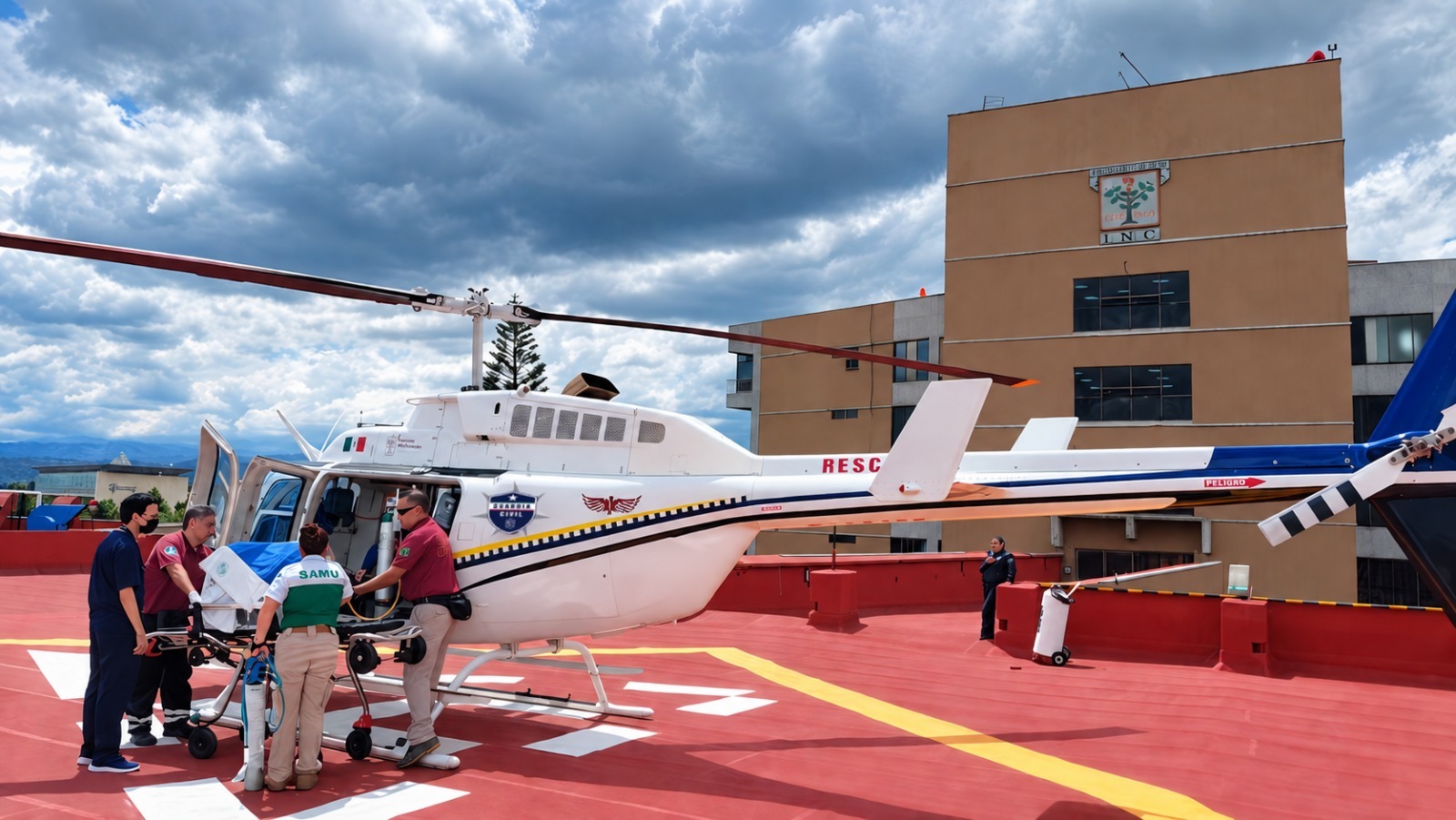 Helicóptero lleva a bebé grave de Ario a CDMX
