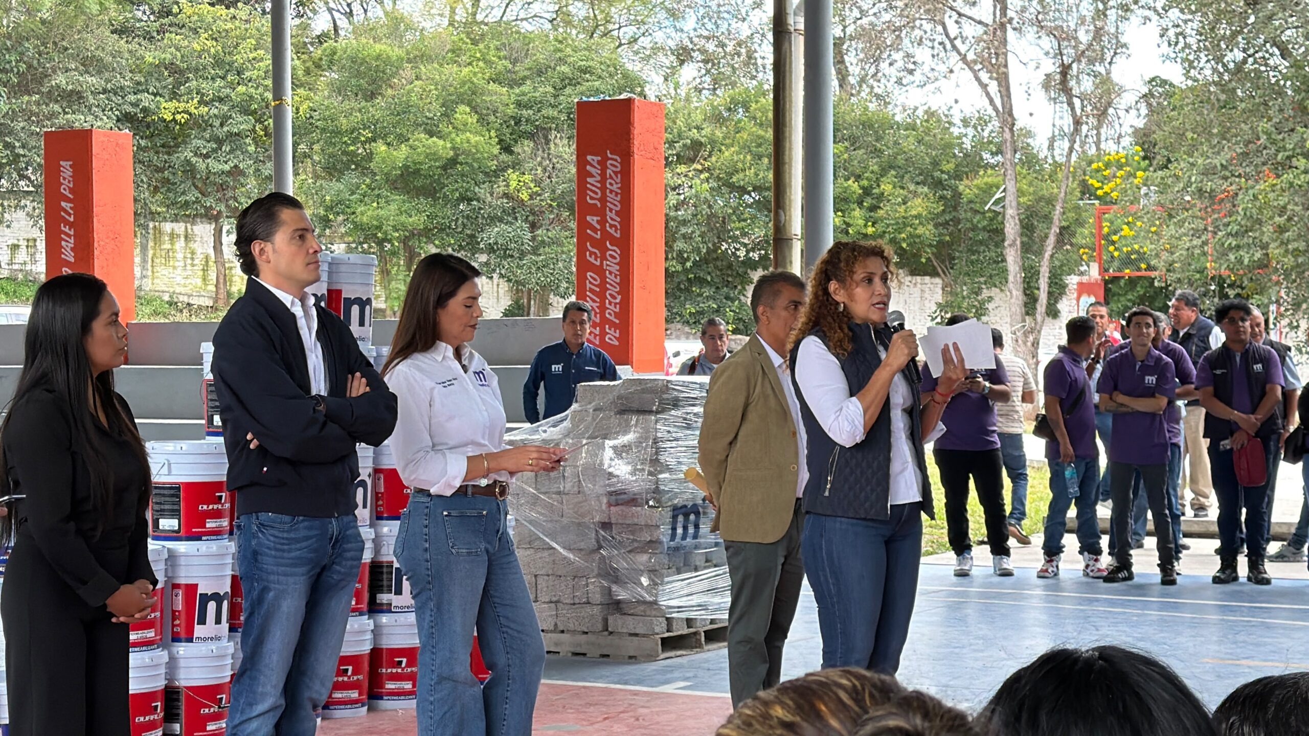 Entregan insumos del programa ‘Apoyos Educativos para el Bien Común’